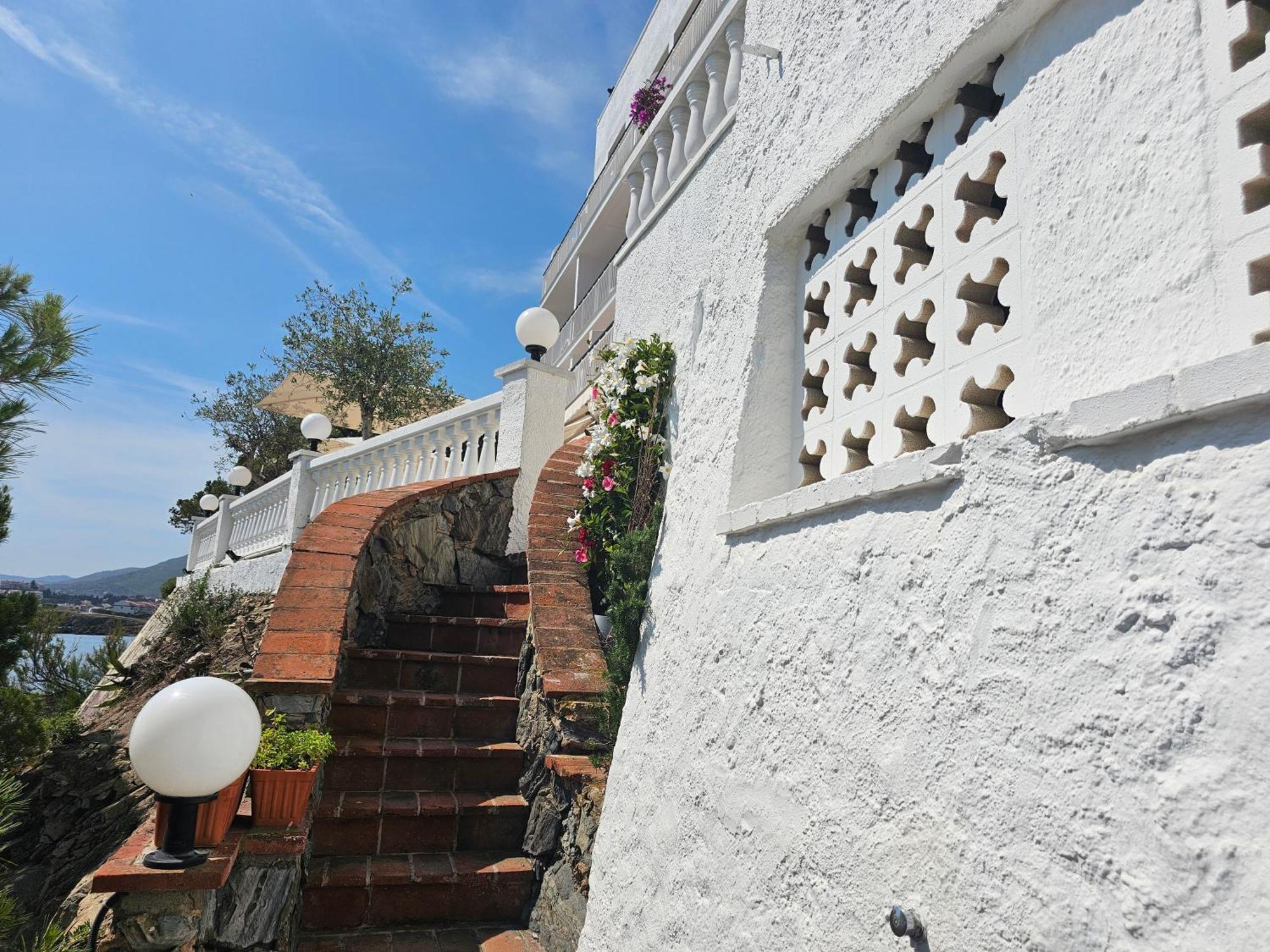 Hotel Grifeu يانكا المظهر الخارجي الصورة