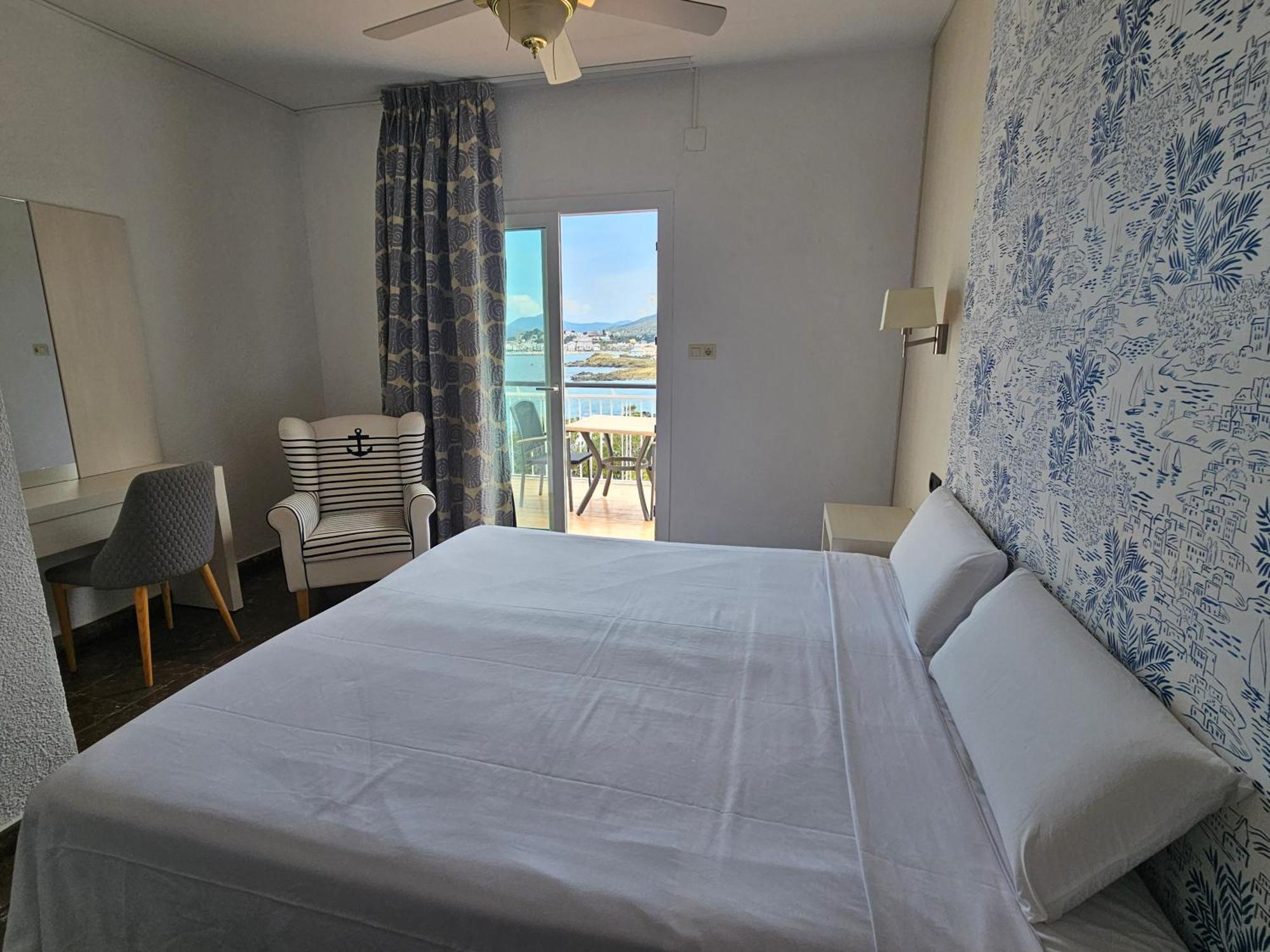 Hotel Grifeu يانكا المظهر الخارجي الصورة